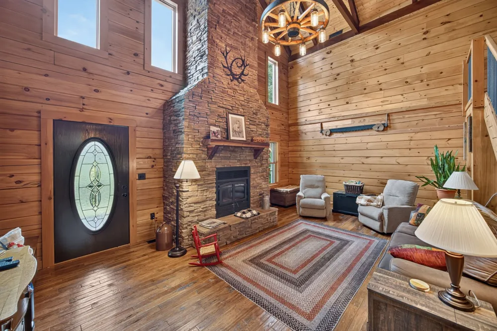 20 Magee Ln Elmwood, TN 38560