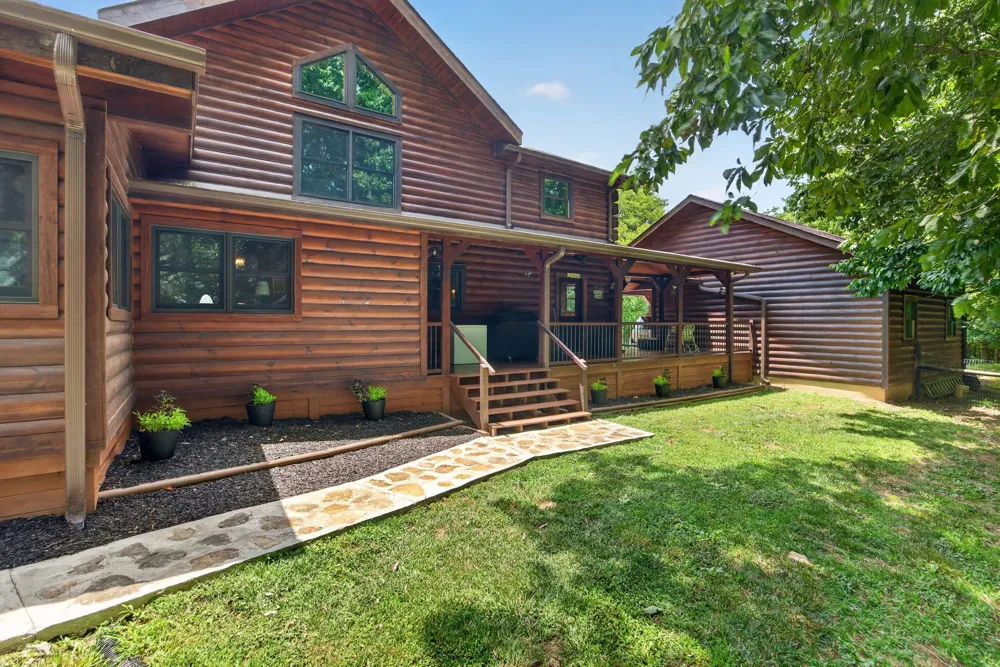 20 Magee Ln Elmwood, TN 38560