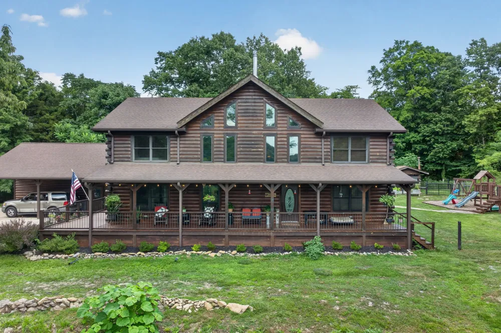 20 Magee Ln Elmwood, TN 38560