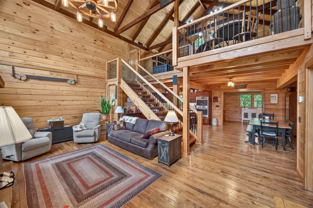 20 Magee Ln Elmwood, TN 38560