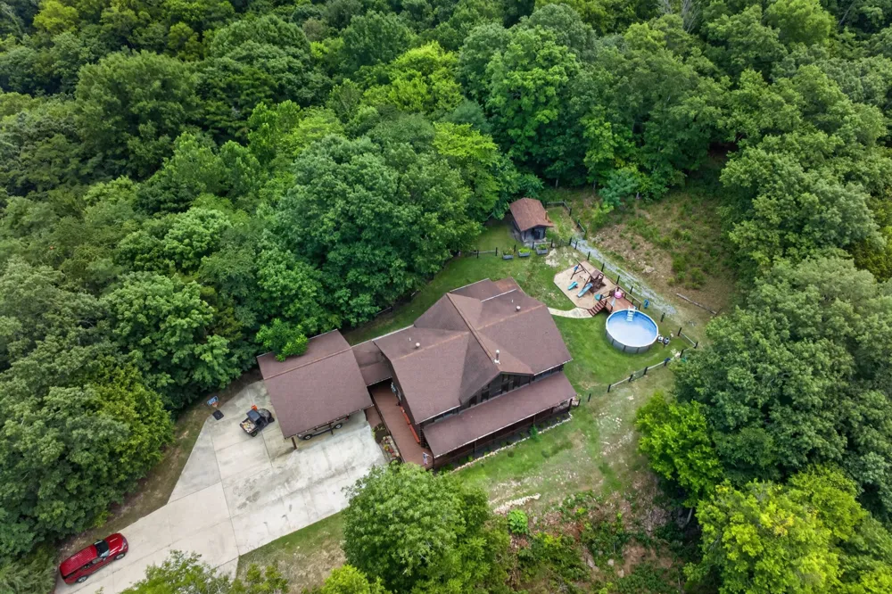 20 Magee Ln Elmwood, TN 38560