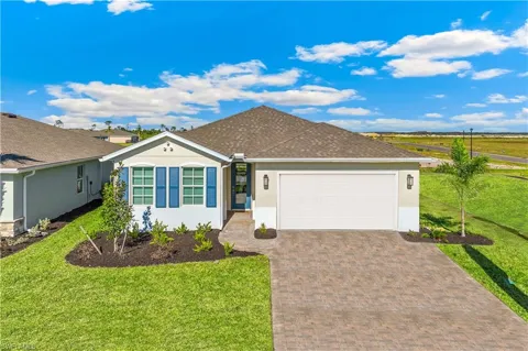 17953 Shade Tree Loop
