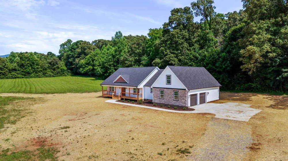 2959 Highway 163 Delano, TN 37325