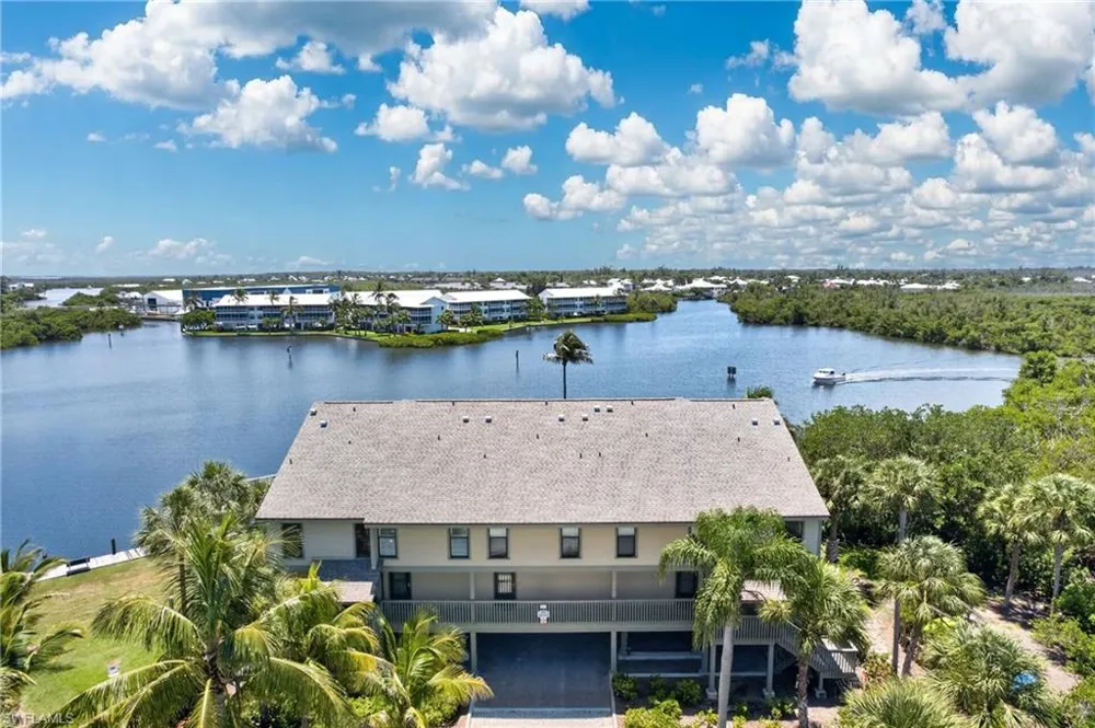 16600 Bocilla Island Club Drive #35 Bokeelia, FL 33922