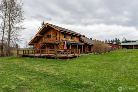 3883 Everett Lane