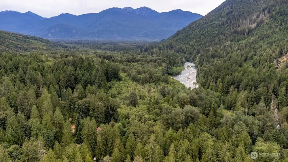872 High Ridge Drive Marblemount, WA 98267