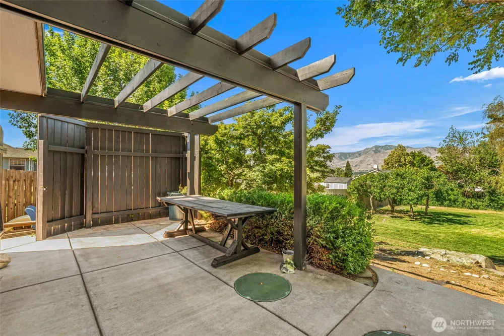 2970 Cascade Ridge East Wenatchee, WA 98802