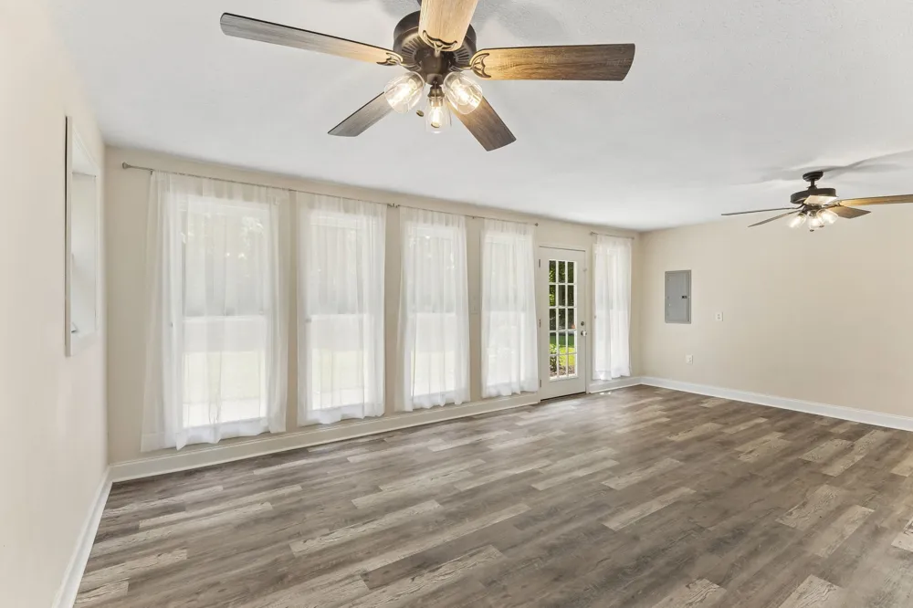 718 Kimmins St Hohenwald, TN 38462