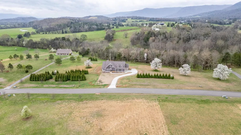 36 River Ridge Drive Dunlap, TN 37327