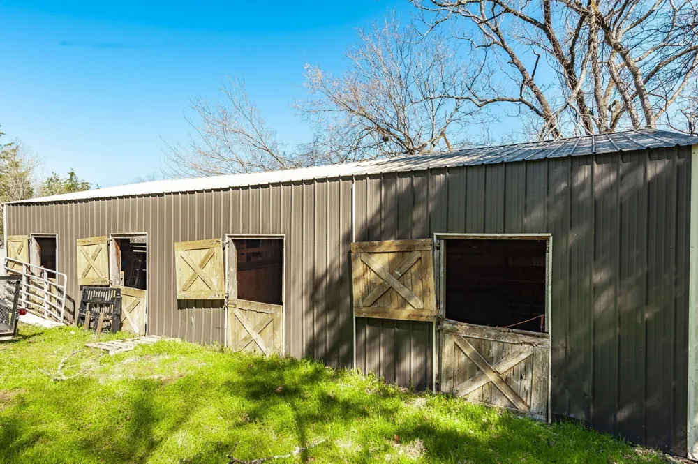 655 Cummings Ln Cottontown, TN 37048