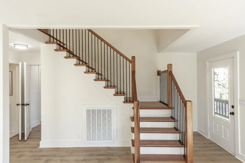 655 Cummings Ln Cottontown, TN 37048