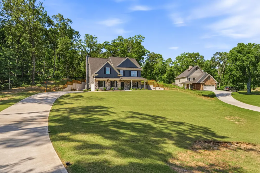 60 Grand Georgian Court Cartersville, GA 30121