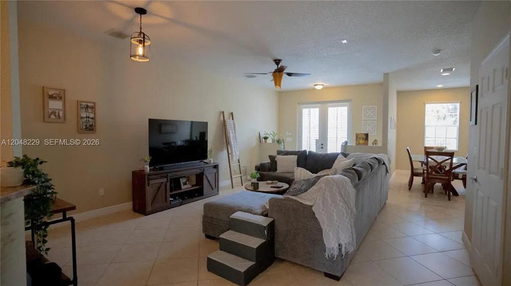 5808 Hampton Hills Blvd Tamarac, FL 33321