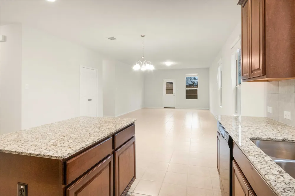 208 Kildeer Pass Jarrell, TX 76537