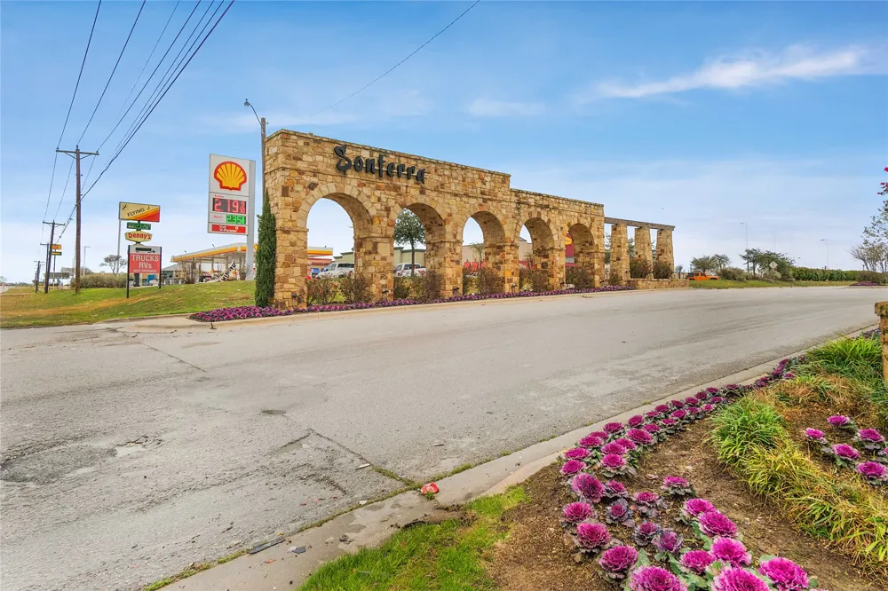 208 Kildeer Pass Jarrell, TX 76537