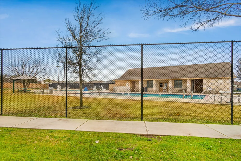 208 Kildeer Pass Jarrell, TX 76537