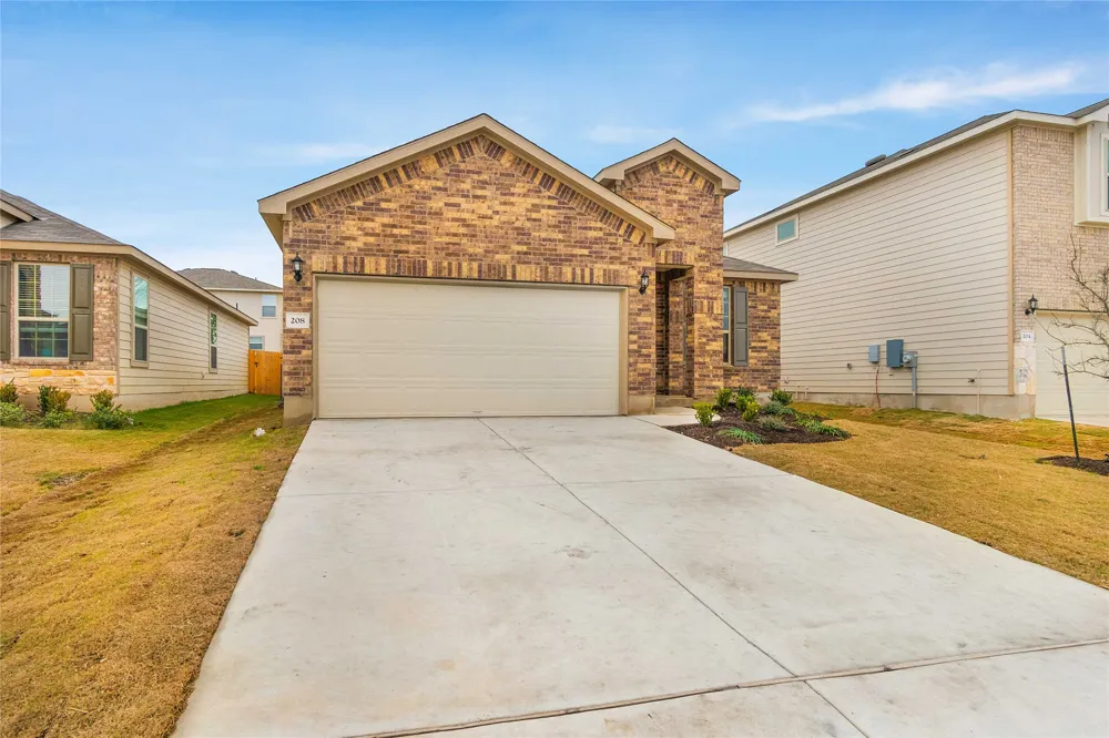 208 Kildeer Pass Jarrell, TX 76537