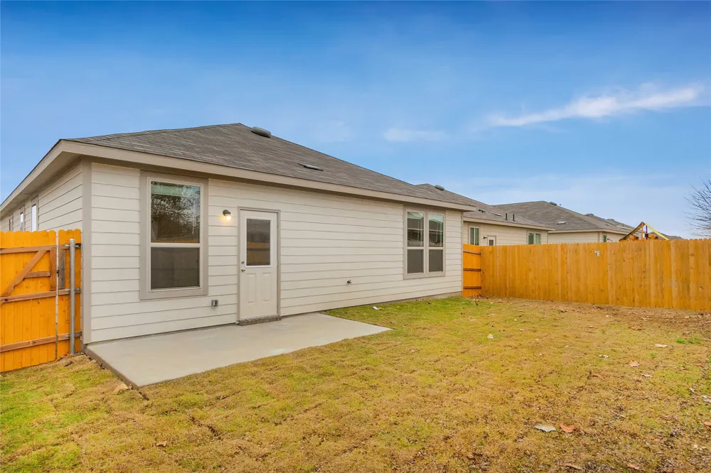 208 Kildeer Pass Jarrell, TX 76537