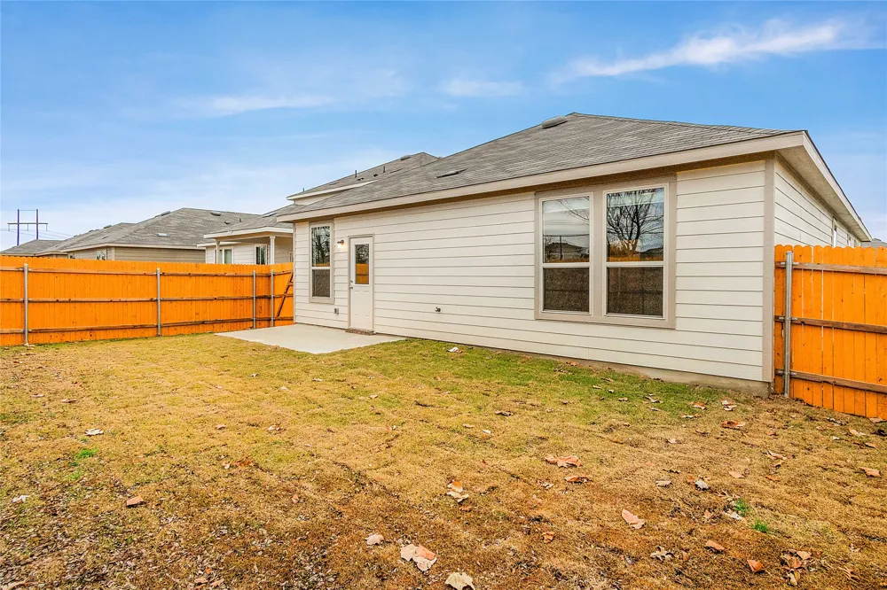 208 Kildeer Pass Jarrell, TX 76537