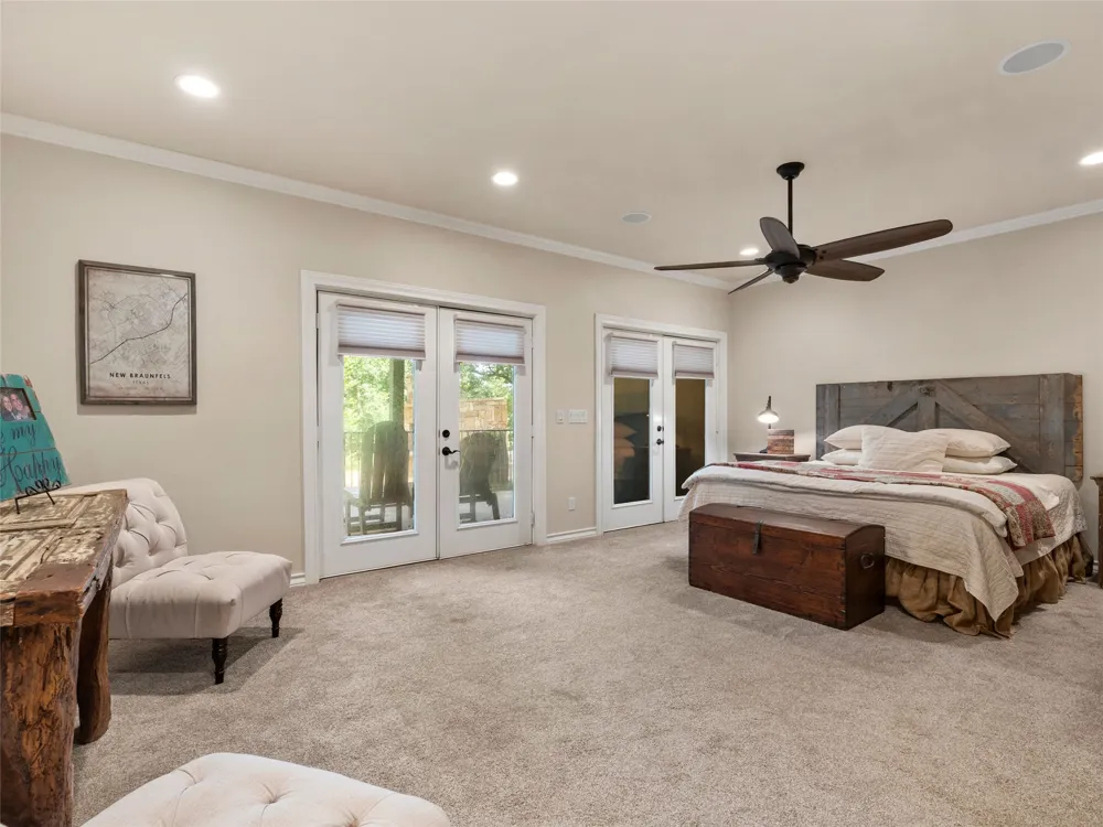 1033 Gruene Road New Braunfels, TX 78130