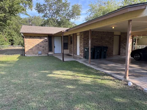 417 Live Oak Street