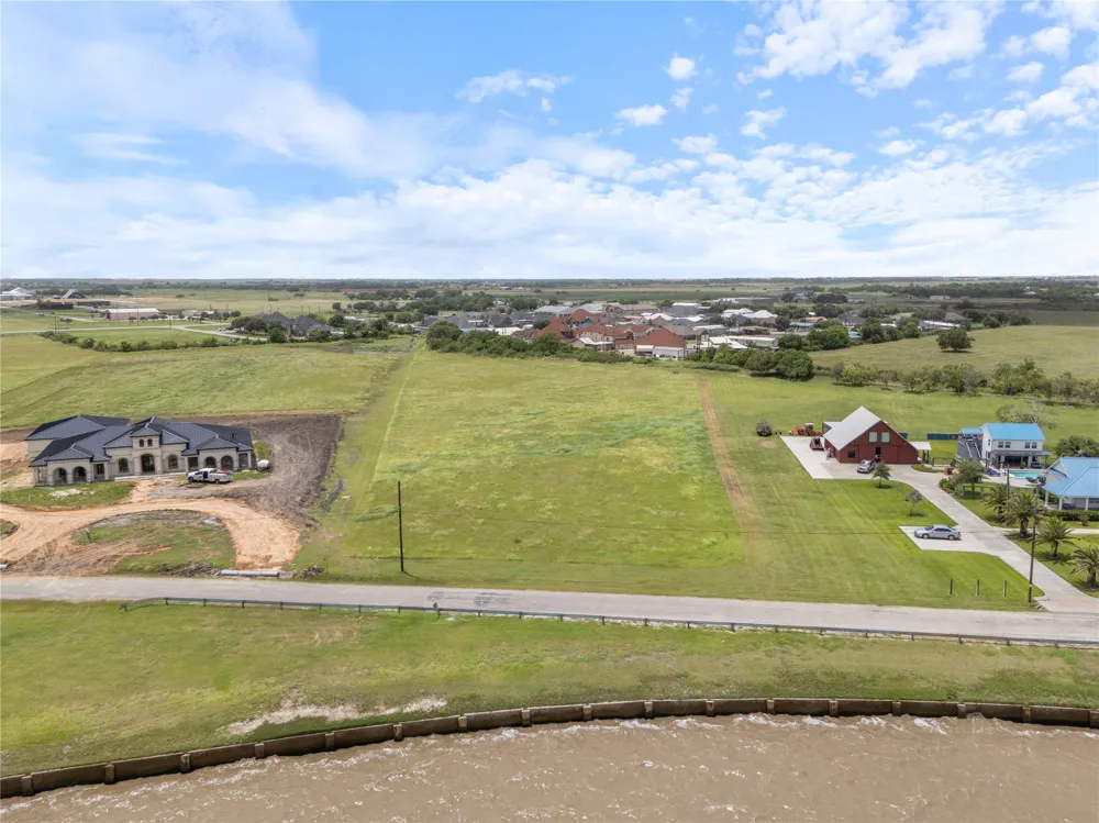 269 Bayshore Road Palacios, TX 77465