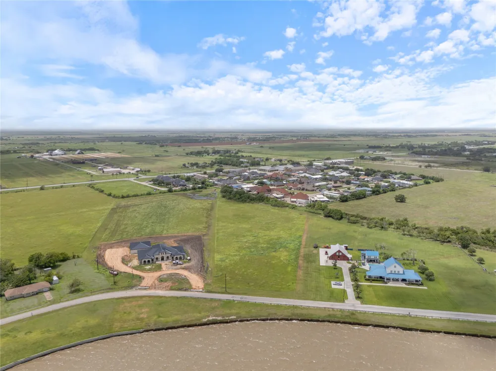 269 Bayshore Road Palacios, TX 77465