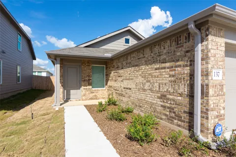 137 Starpacker Lane
