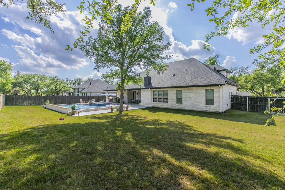 111 Lago Viento Lane Belton, TX 76513