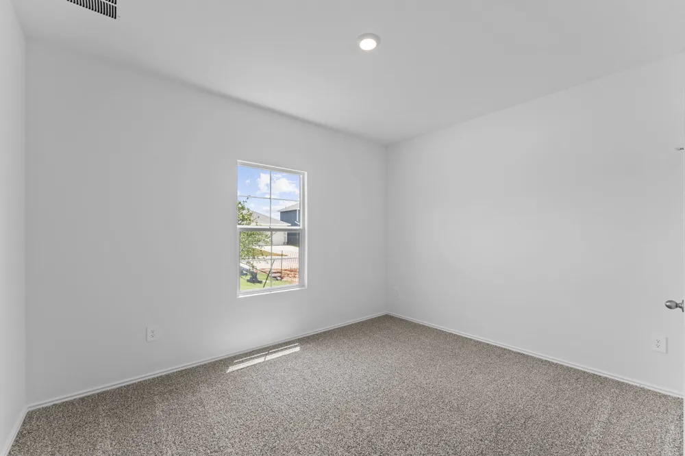 12200 Silverton Tree Bend Mustang Ridge, TX 78610