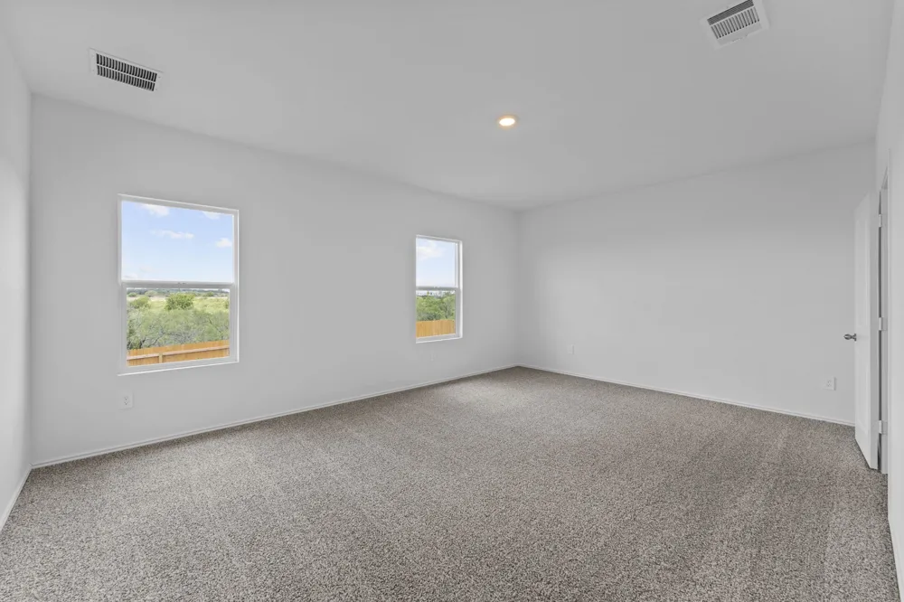 12200 Silverton Tree Bend Mustang Ridge, TX 78610