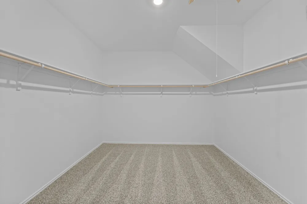 12200 Silverton Tree Bend Mustang Ridge, TX 78610