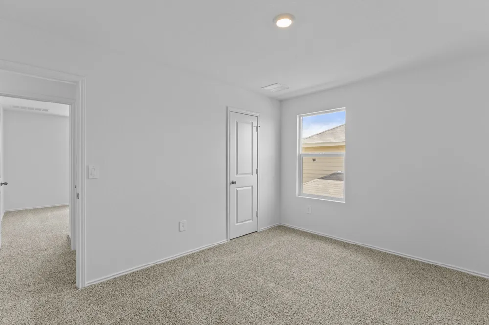 12200 Silverton Tree Bend Mustang Ridge, TX 78610