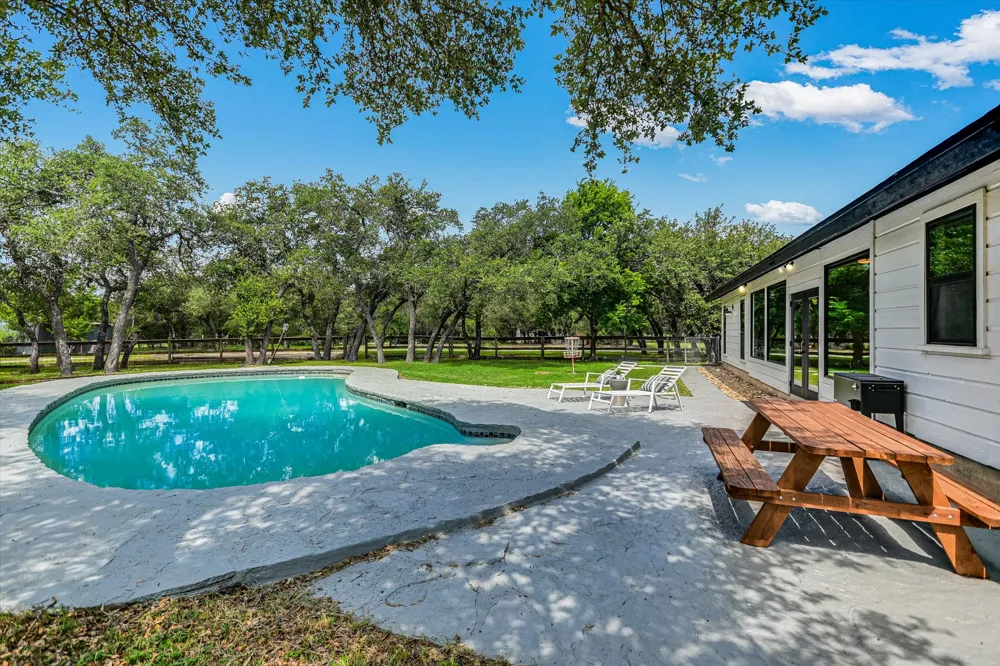 4717 Sam Bass Road Round Rock, TX 78681