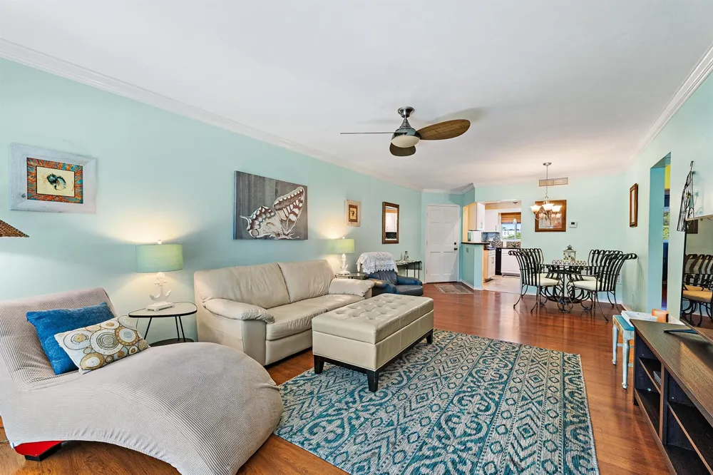 4 Westwood Avenue #204 Jupiter, FL 33469