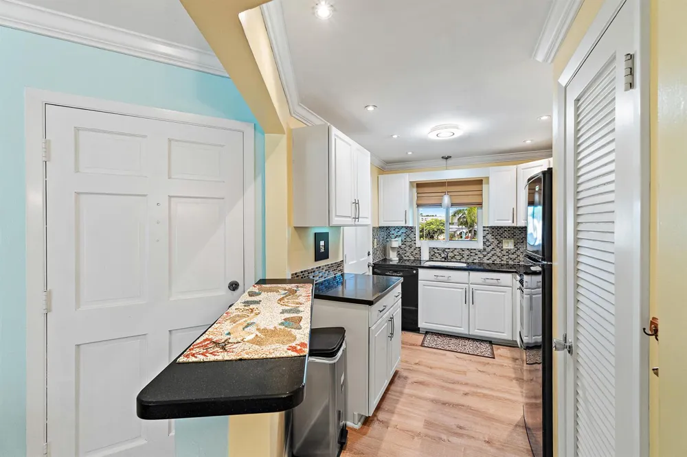 4 Westwood Avenue #204 Jupiter, FL 33469