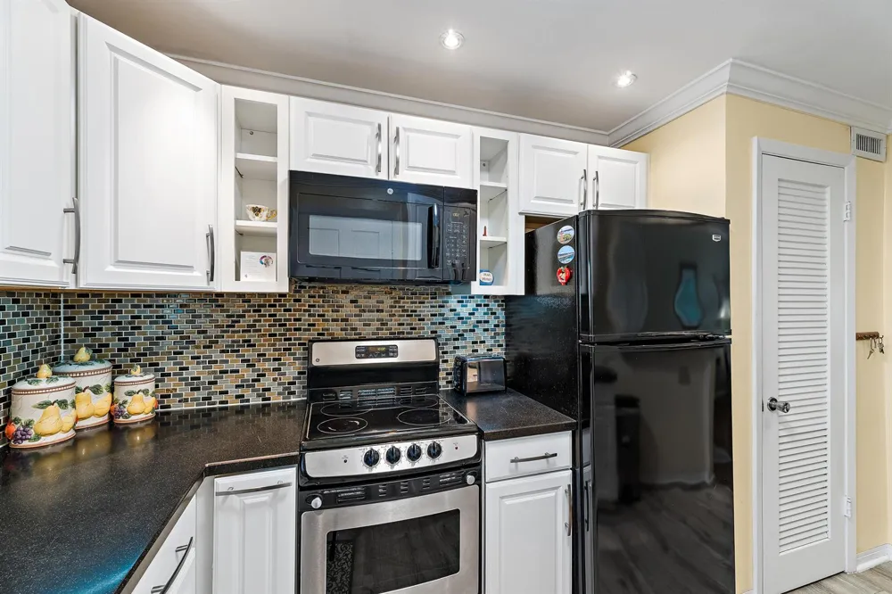 4 Westwood Avenue #204 Jupiter, FL 33469