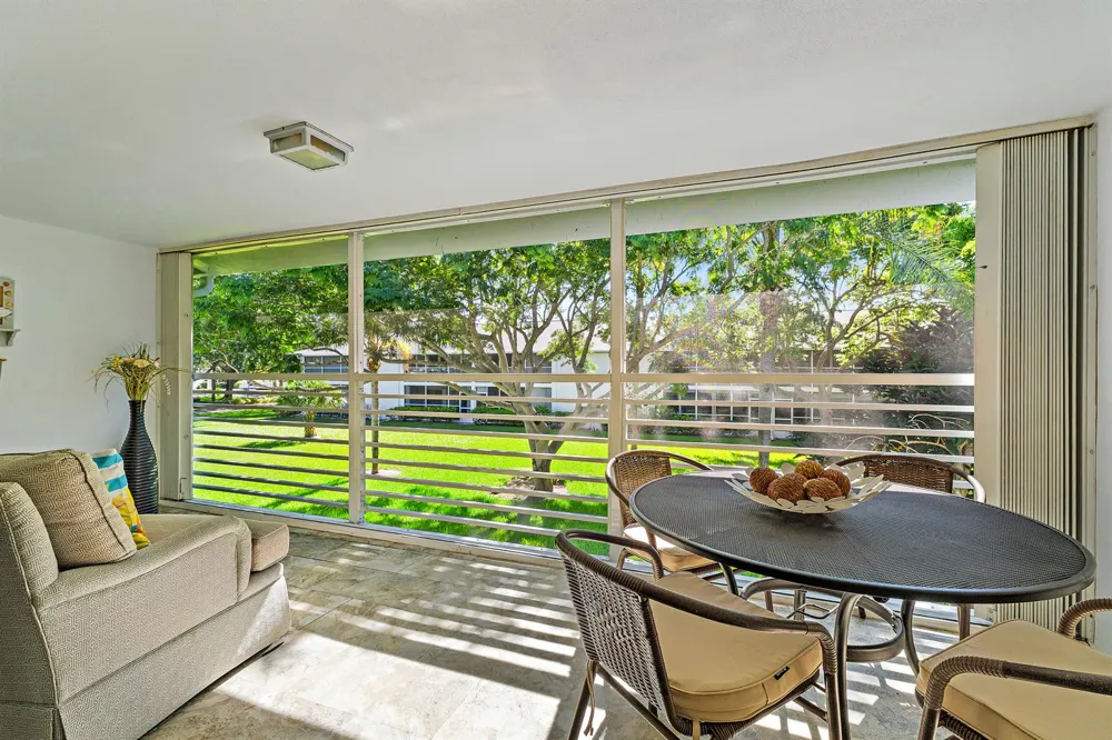 4 Westwood Avenue #204 Jupiter, FL 33469