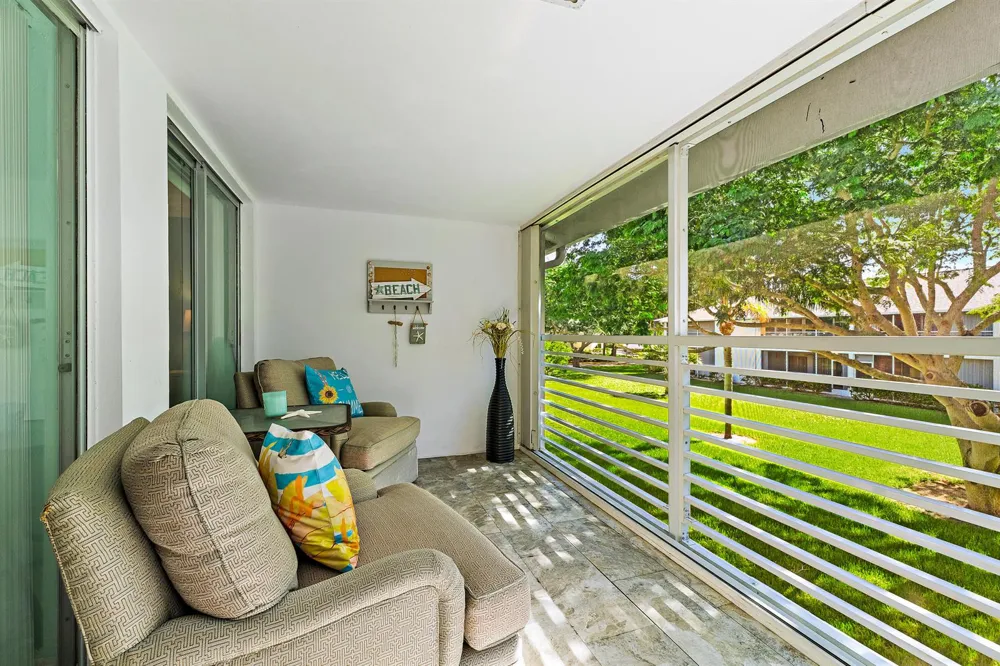 4 Westwood Avenue #204 Jupiter, FL 33469