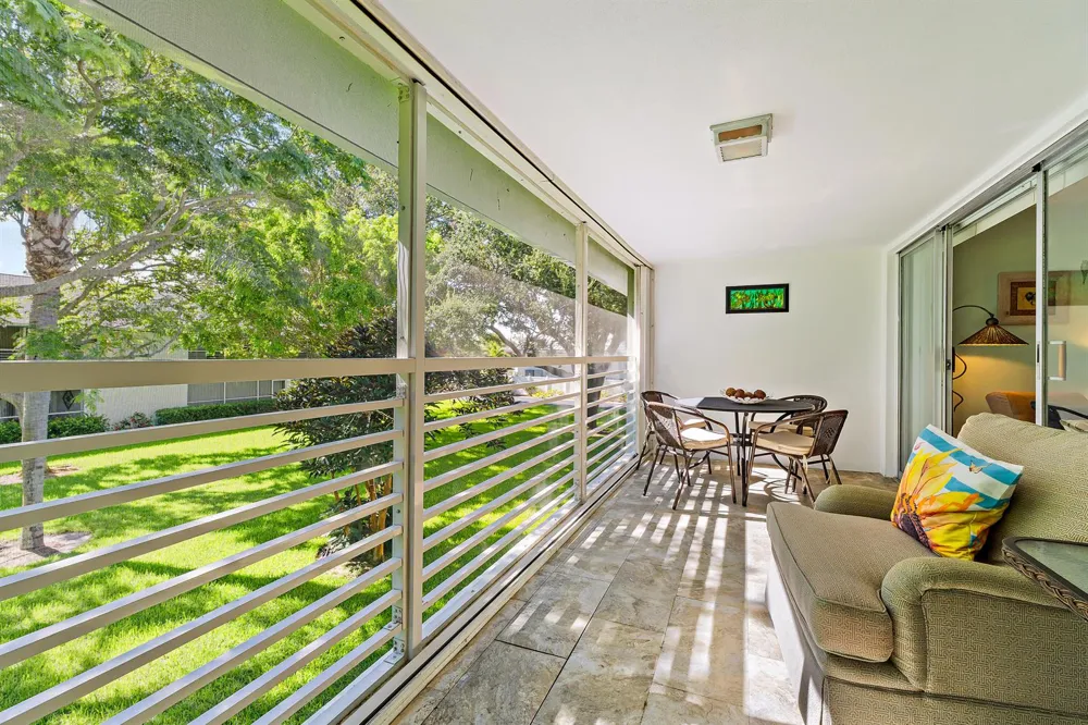 4 Westwood Avenue #204 Jupiter, FL 33469