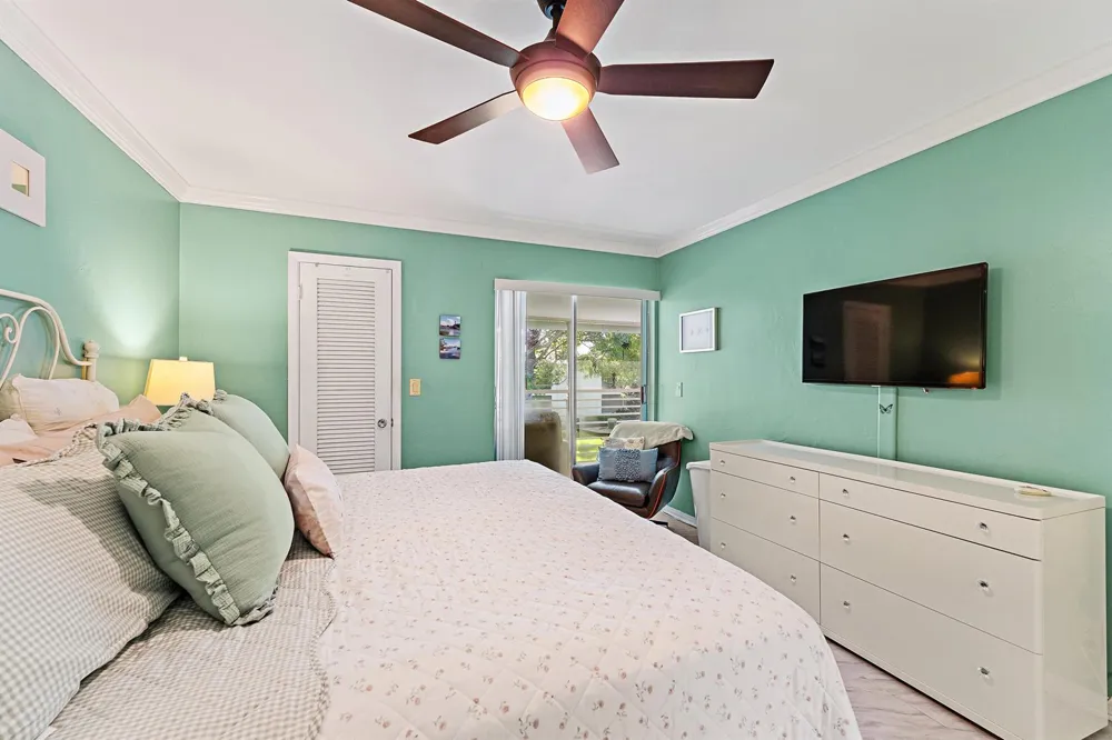 4 Westwood Avenue #204 Jupiter, FL 33469