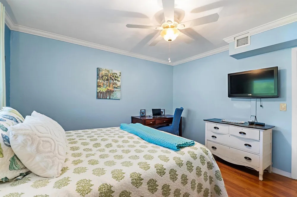4 Westwood Avenue #204 Jupiter, FL 33469