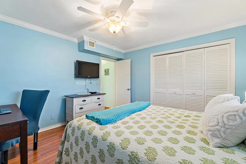 4 Westwood Avenue #204 Jupiter, FL 33469