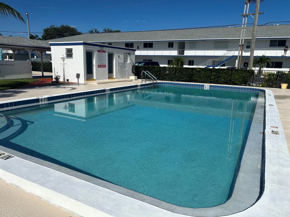 4 Westwood Avenue #204 Jupiter, FL 33469