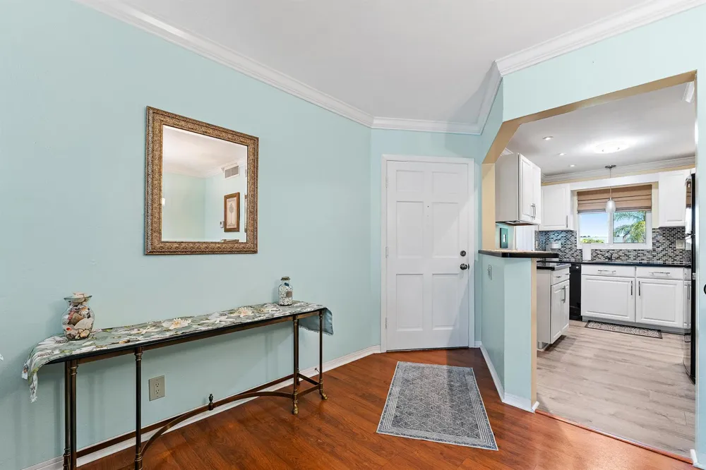 4 Westwood Avenue #204 Jupiter, FL 33469