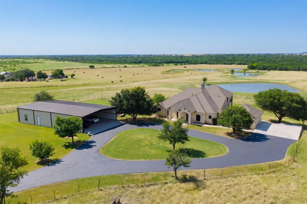 20145 Janak Road Coupland, TX 78615
