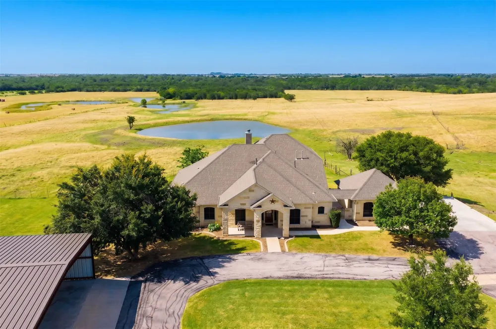 20145 Janak Road Coupland, TX 78615