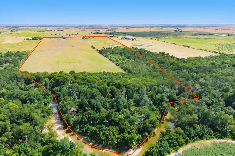 20145 Janak Road Coupland, TX 78615