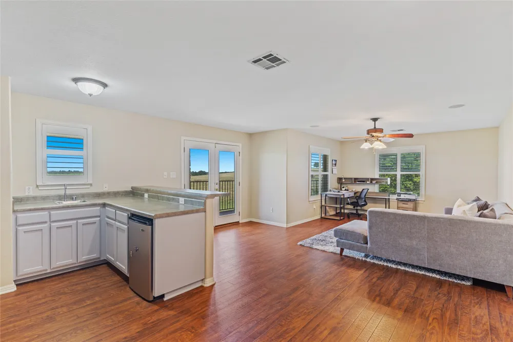 20145 Janak Road Coupland, TX 78615