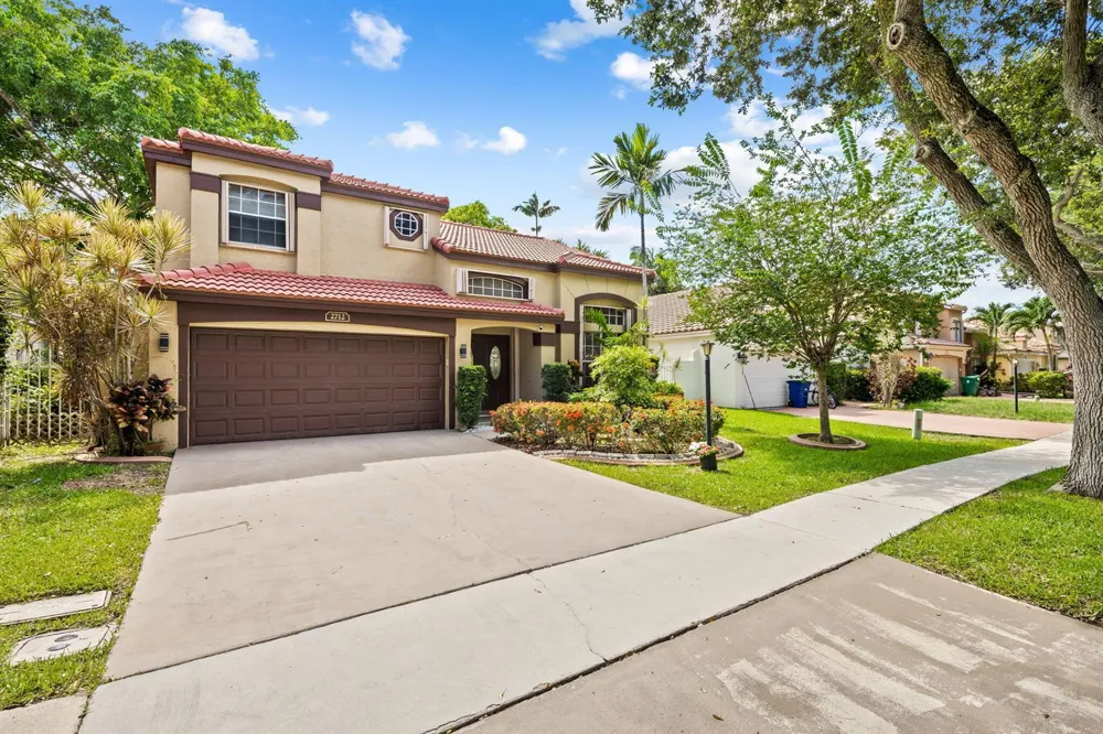2712 Cayenne Avenue Cooper City, FL 33026